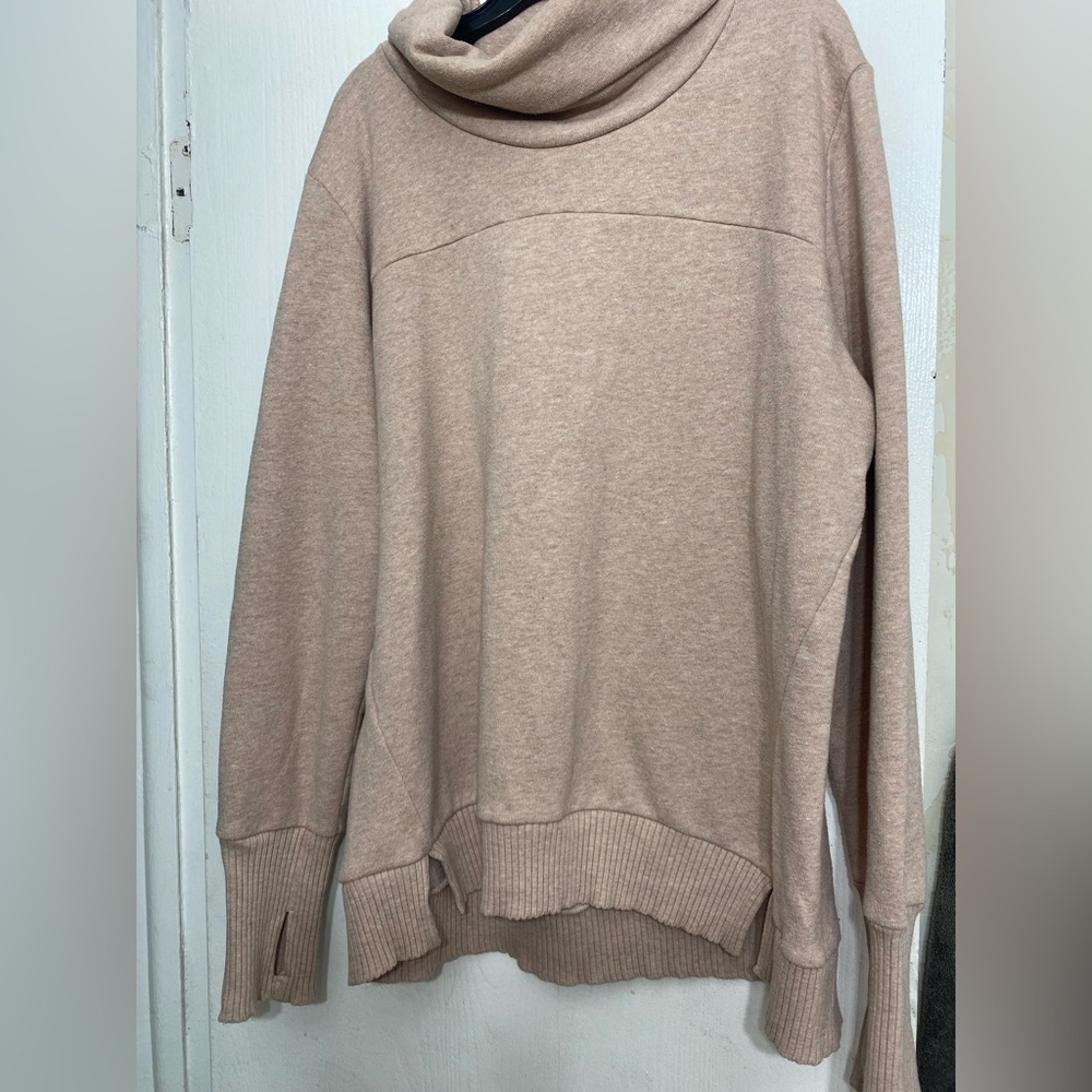 ALO Yoga Sweater